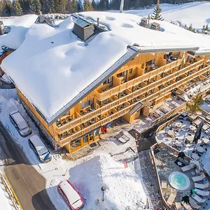 Madame & Le Mottaret Hotel Meribel