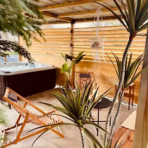 Bed & Breakfast Duguesclin Entre Dinan Et Plages, Corseul