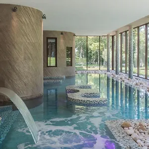 Chateau De Massillan Hotel Uchaux